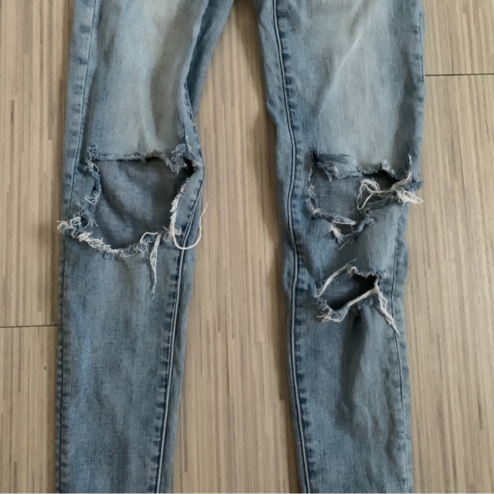 American Eagle Super Stretch Jeans Jeggings style in size 2 - Picture 2 of 6
